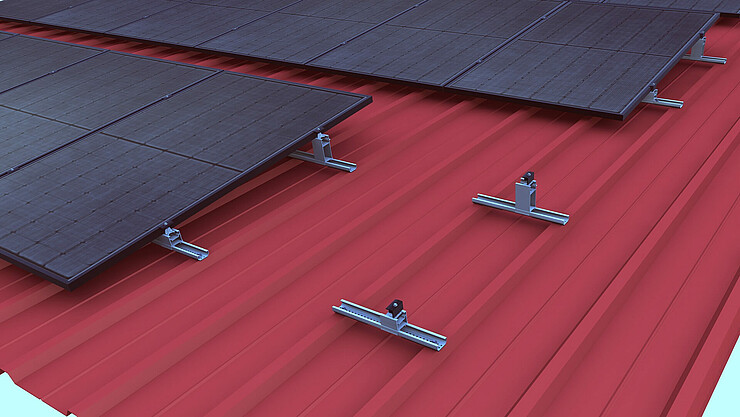 Trapezoidal metal roof clamping system elevated | novotegra